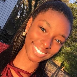 Meet your Posher, Elnora